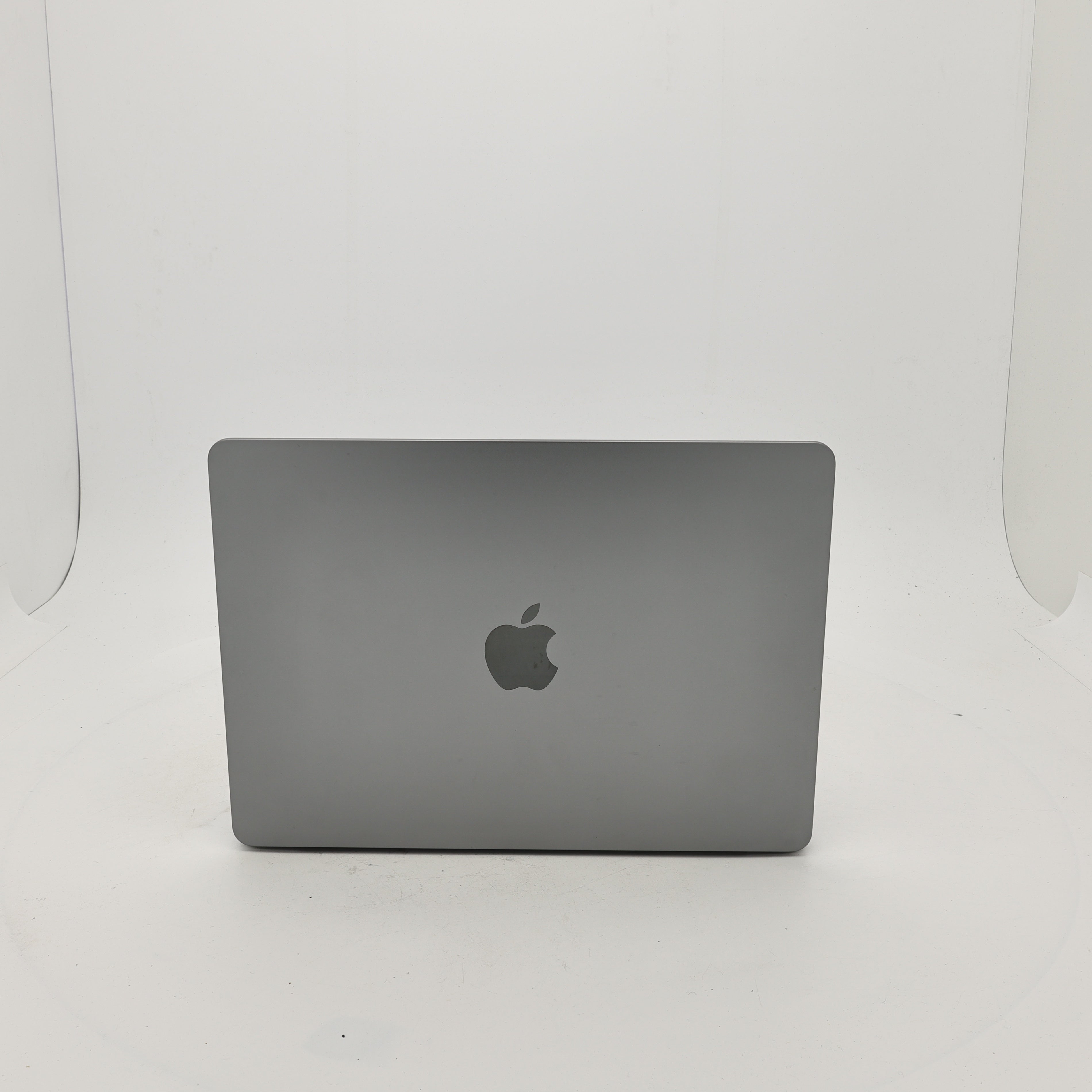 95新 Apple MacBook Air 22年 13寸 M2（8+8核） 8G RAM 256G SSD 深空灰色