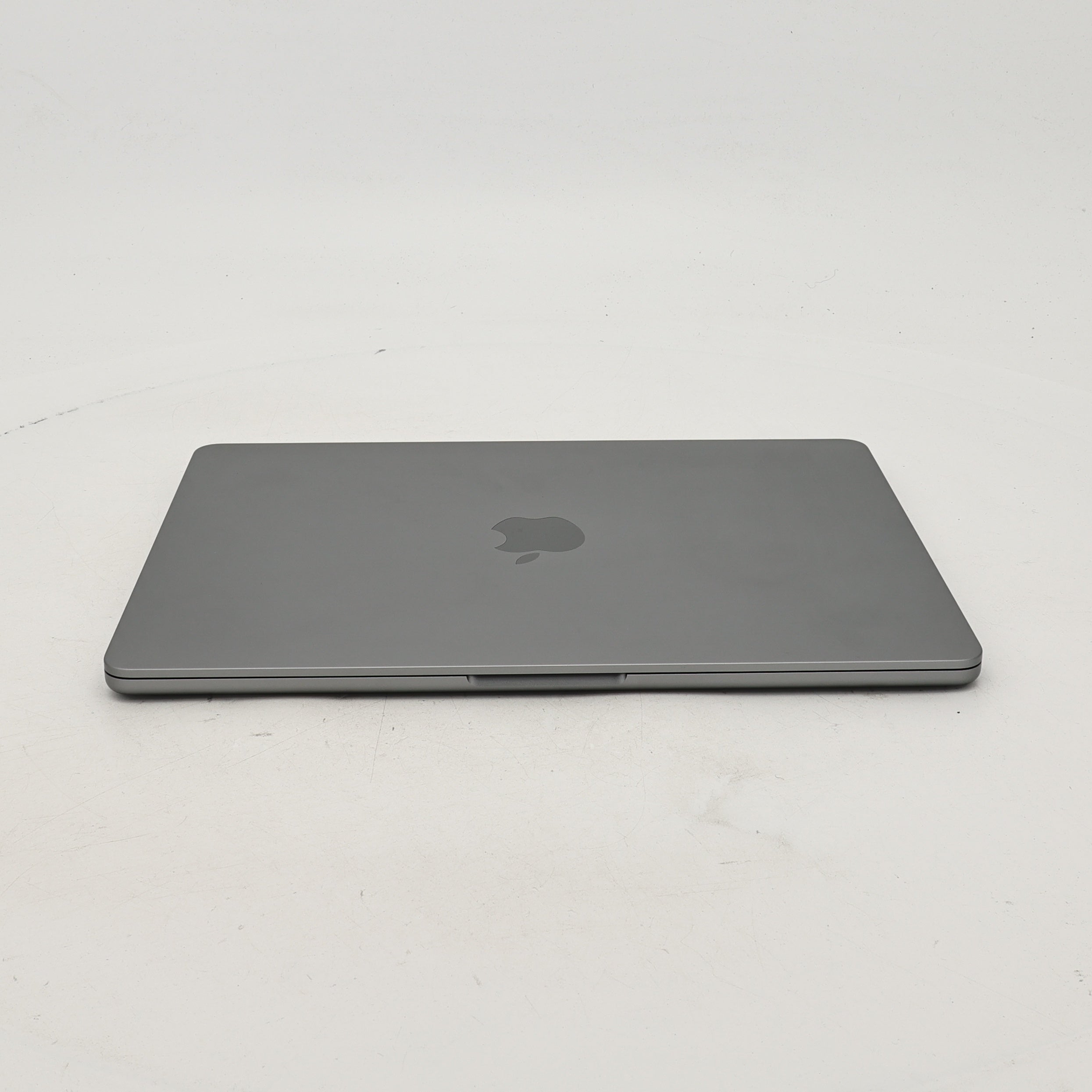95新 Apple MacBook Air 22年 13寸 M2（8+8核） 8G RAM 256G SSD 深空灰色