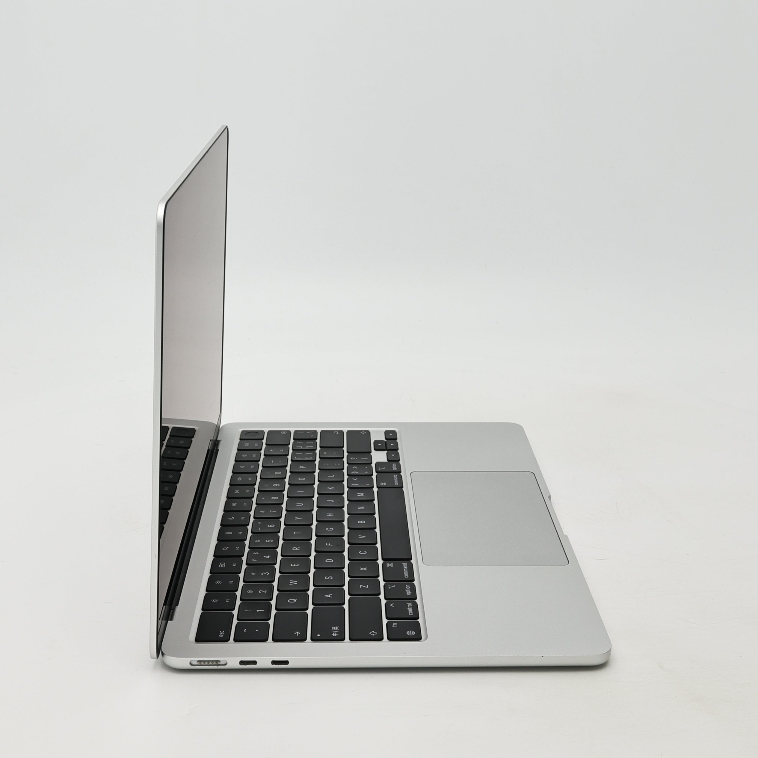 95新 Apple MacBook Air 24年 13寸 M3（8+8核） 8G RAM 256G SSD 銀色