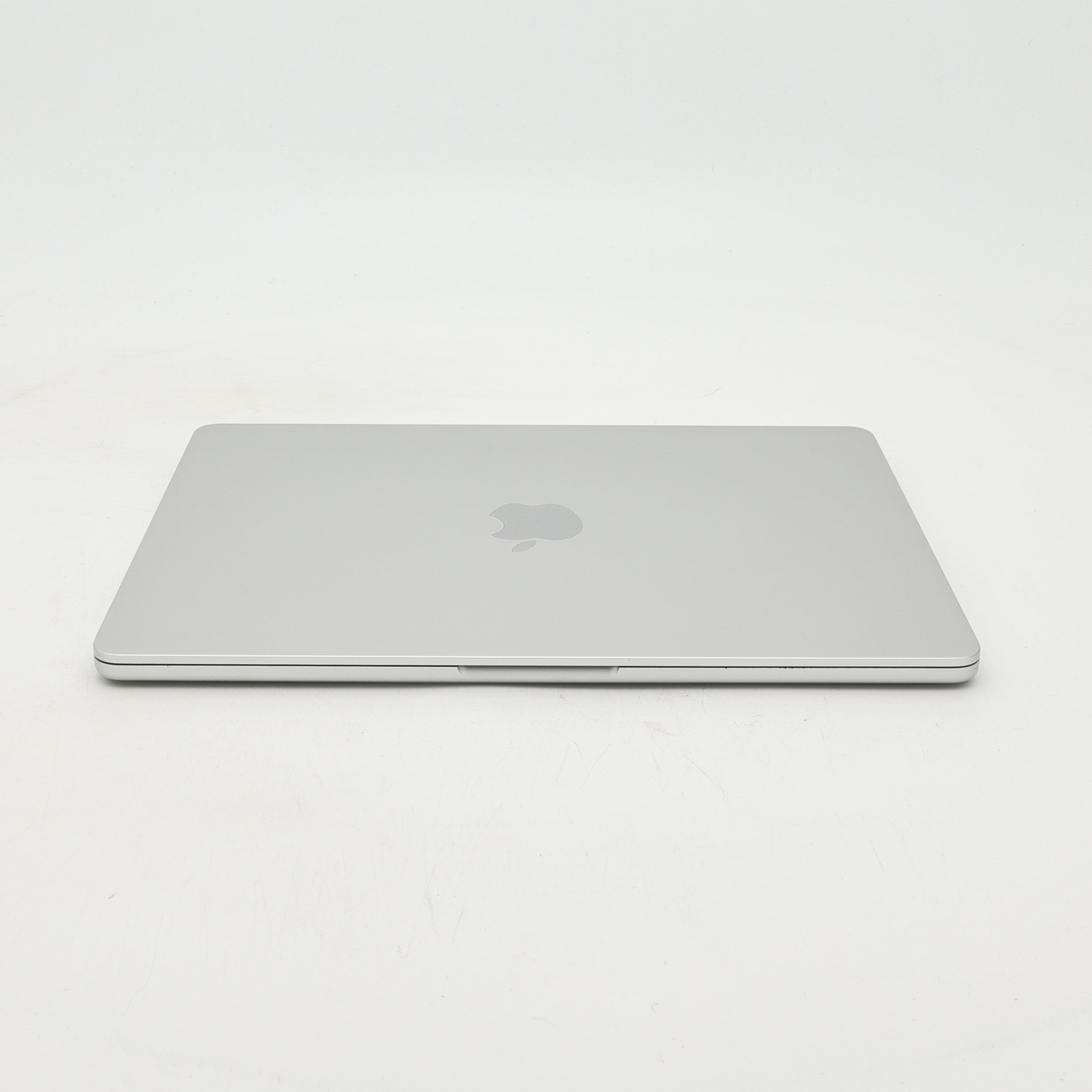 95新 Apple MacBook Air 24年 13寸 M3（8+8核） 8G RAM 256G SSD 銀色