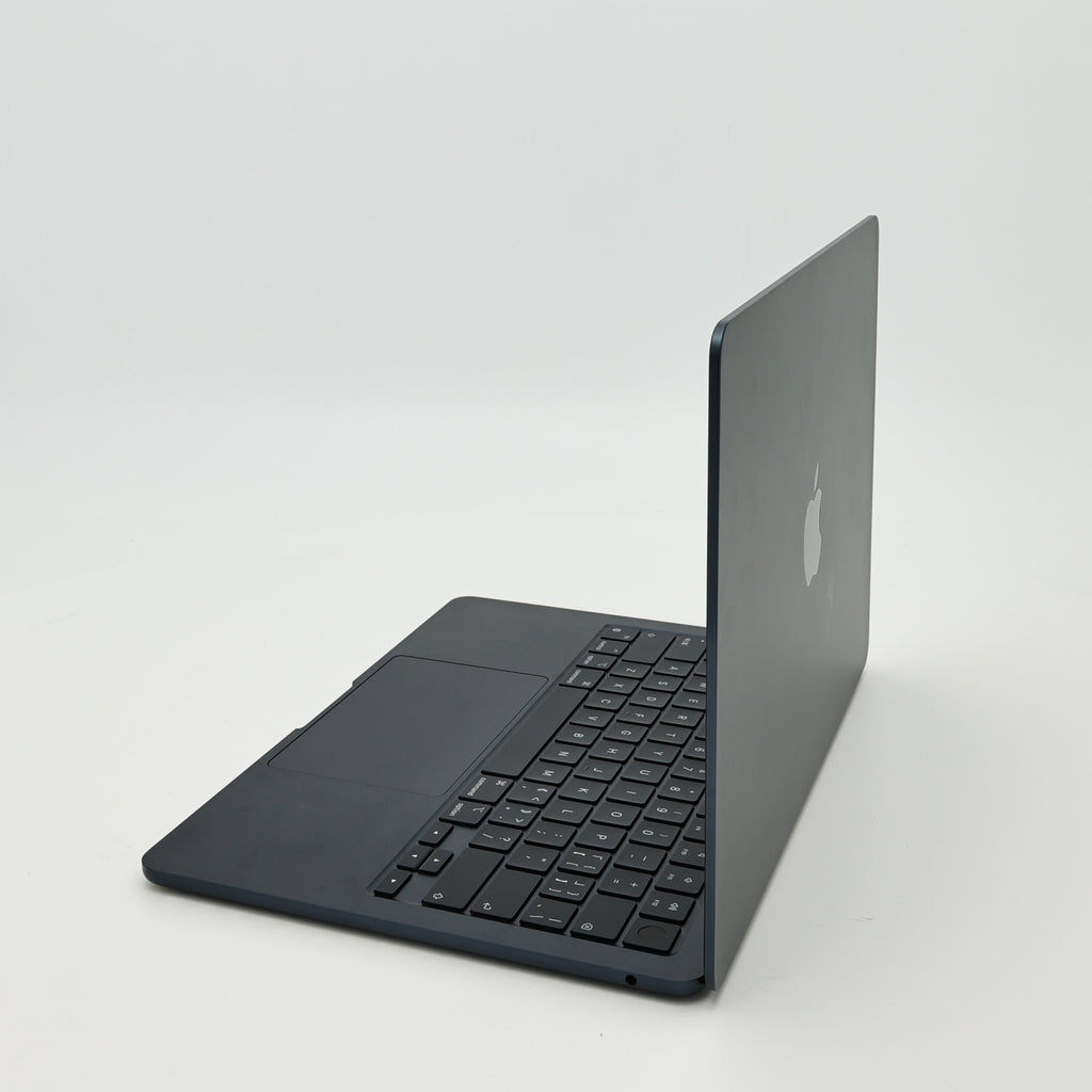 95新 Apple MacBook Air 22年 13寸 M2（8+8核） 16G RAM 256G SSD 午夜色