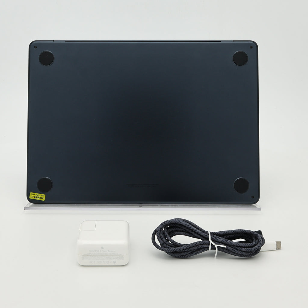 95新 Apple MacBook Air 22年 13寸 M2（8+8核） 16G RAM 256G SSD 午夜色