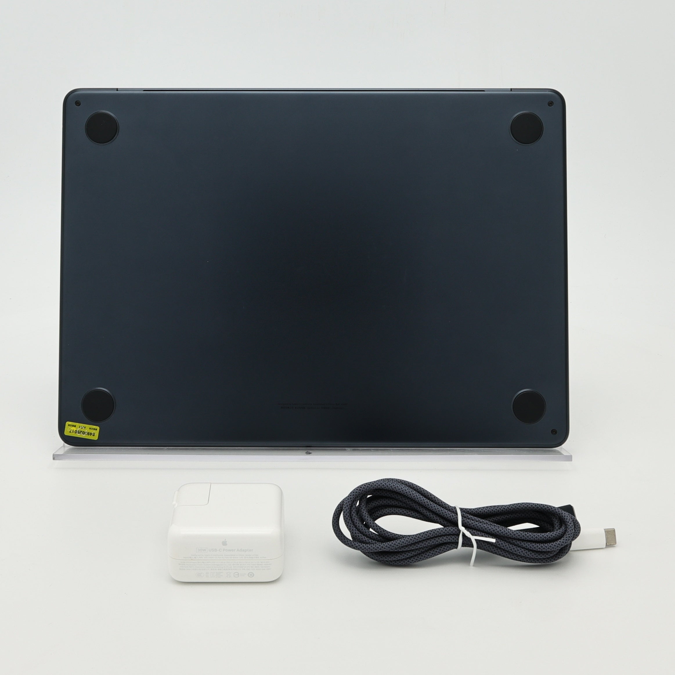95新 Apple MacBook Air 22年 13寸 M2（8+8核） 16G RAM 256G SSD 午夜色