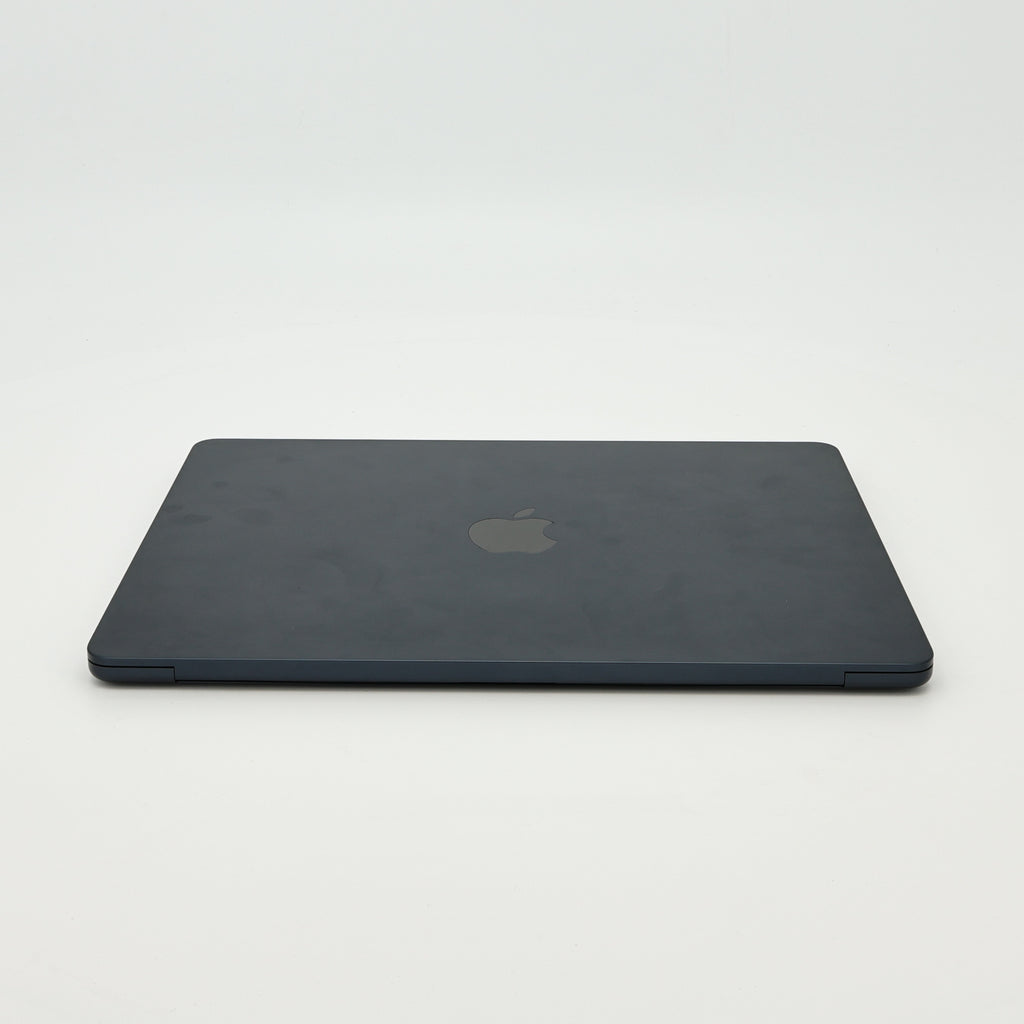 95新 Apple MacBook Air 22年 13寸 M2（8+8核） 16G RAM 256G SSD 午夜色