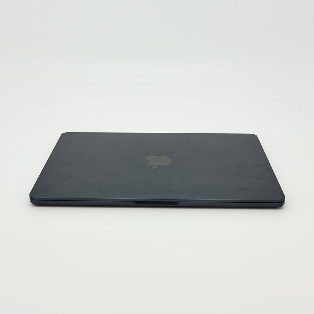 95新 Apple MacBook Air 22年 13寸 M2（8+8核） 16G RAM 256G SSD 午夜色