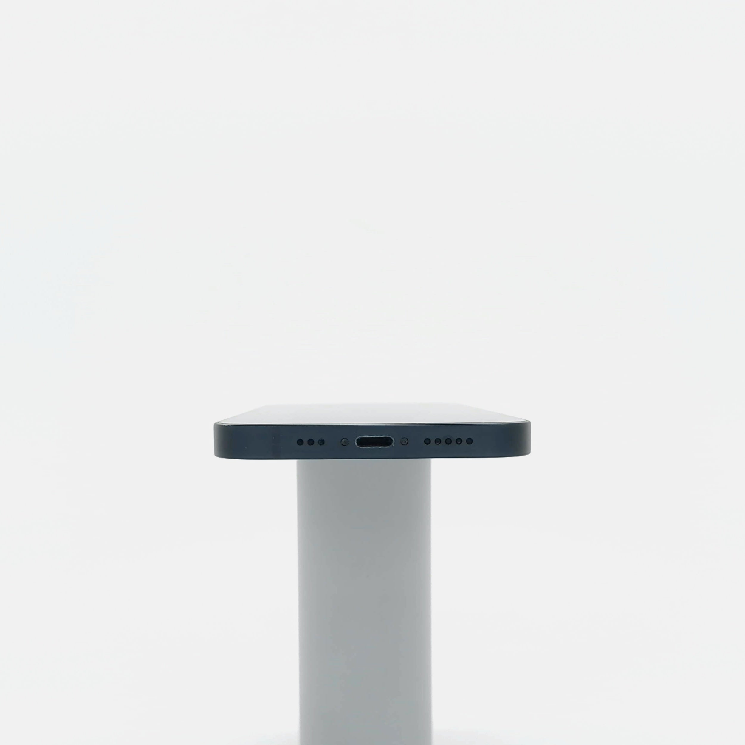 95新 Apple iPhone 13 128G 午夜色 中國大陸版