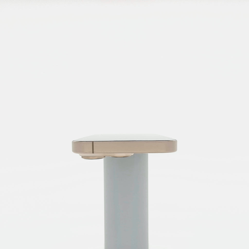 95新 Apple iPhone 16 Pro 128G 沙漠色鈦金屬 中國大陸版