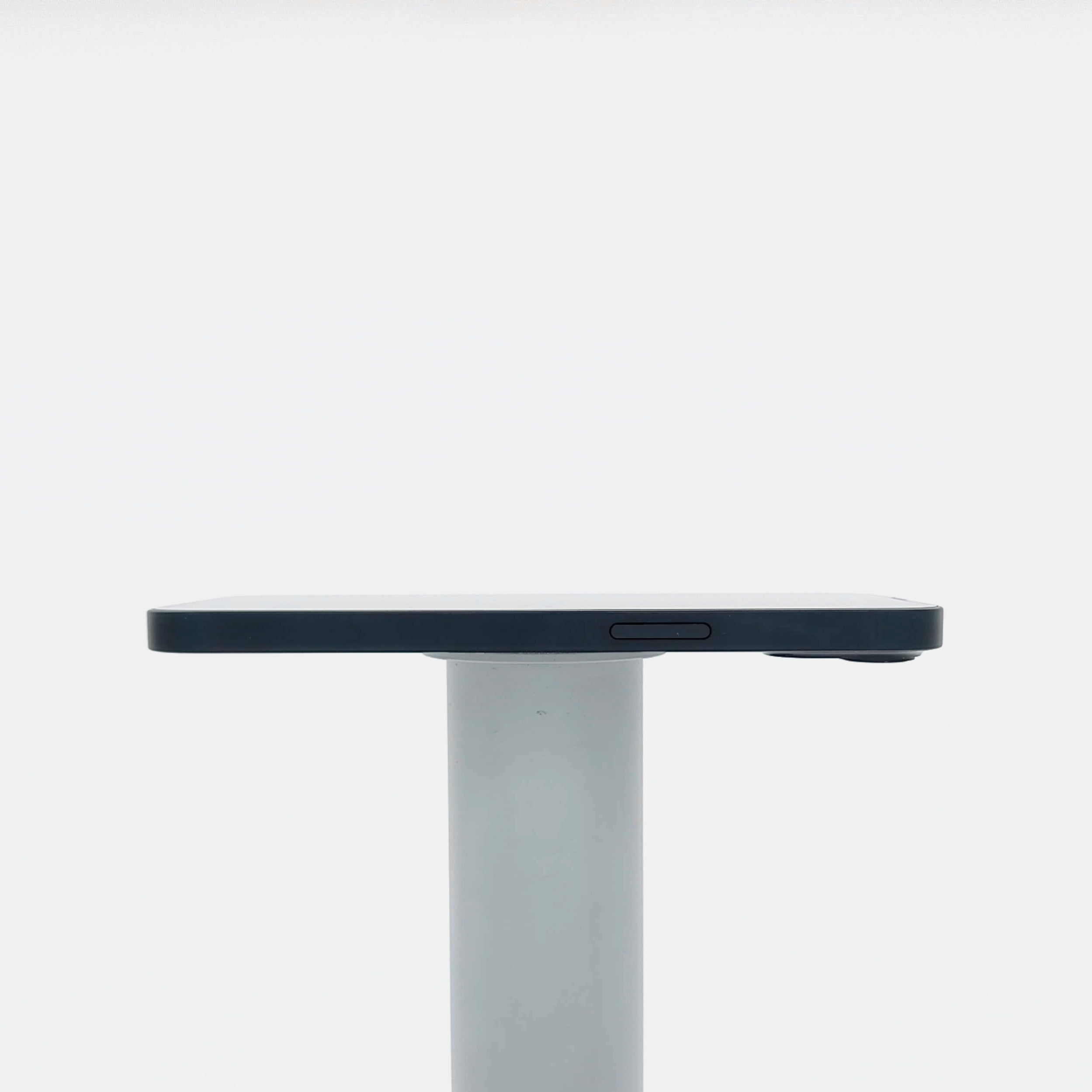95新 Apple iPhone 13 256G 午夜色 中國大陸版