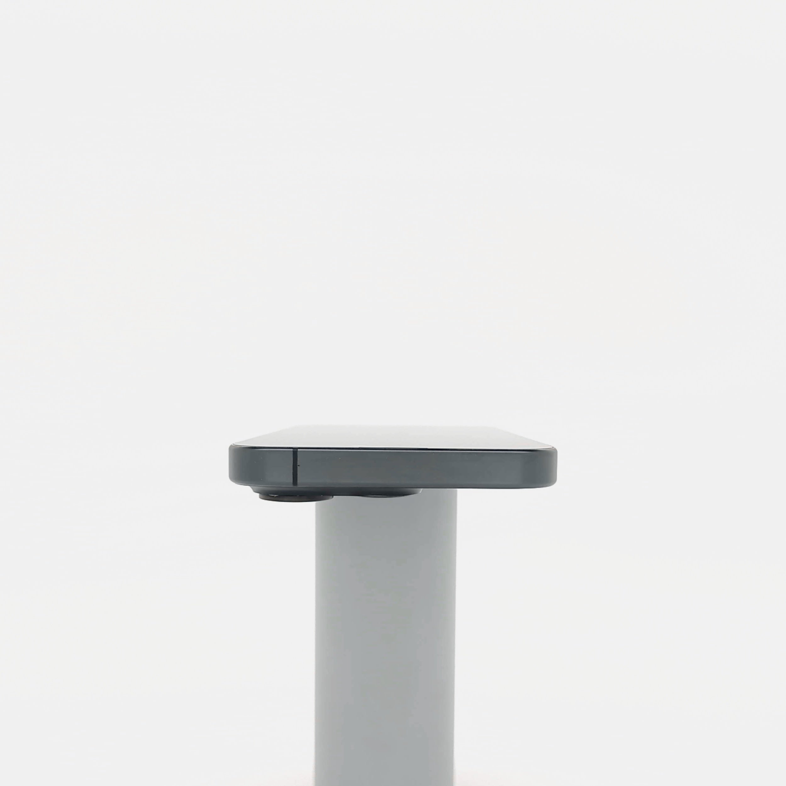 95新 Apple iPhone 15 Pro 128G 黑色鈦金屬 中國大陸版