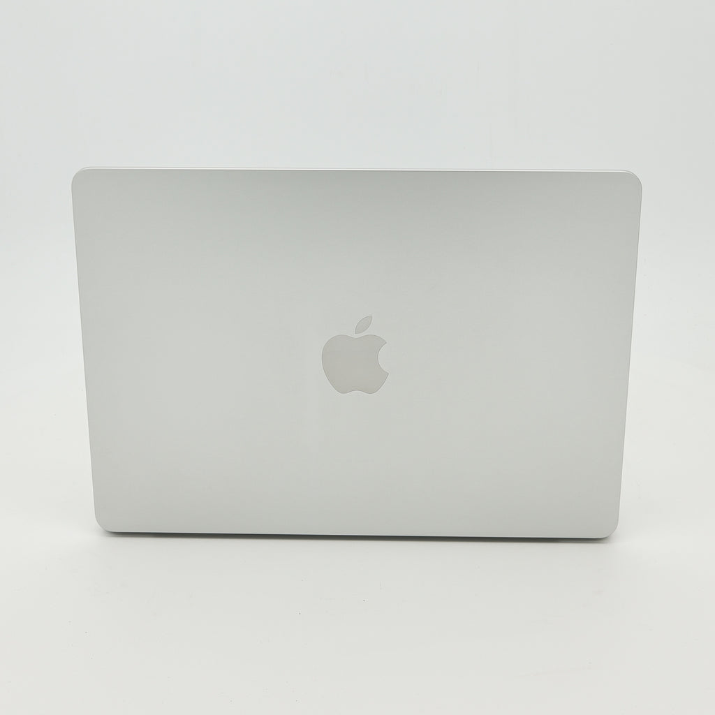 95新 Apple MacBook Air 22年 13寸 M2（8+8核） 8G RAM 256G SSD 銀色