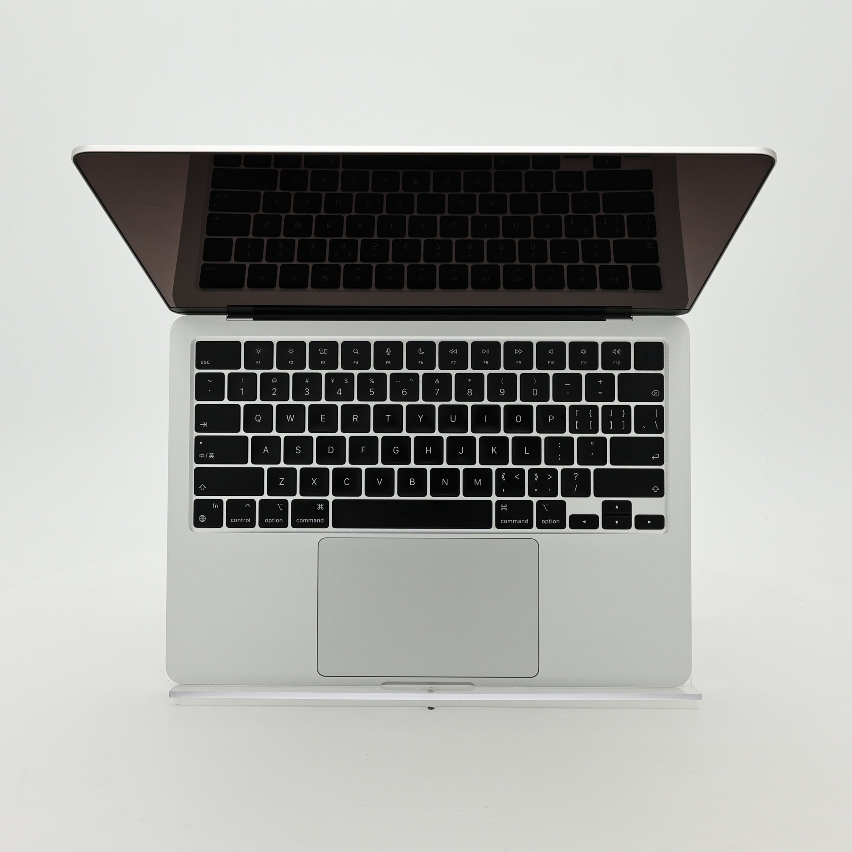 95新 Apple MacBook Air 22年 13寸 M2（8+8核） 8G RAM 256G SSD 銀色