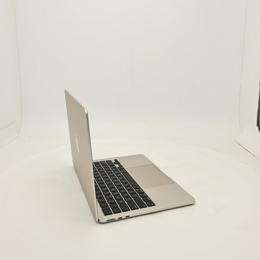 95新 Apple MacBook Air 22年 13寸 M2（8+8核） 8G RAM 256G SSD 星光色