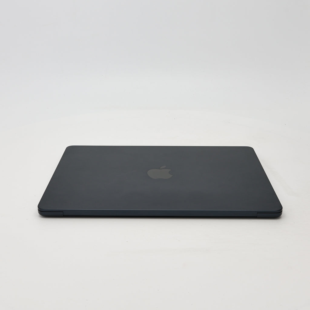 95新 Apple MacBook Air 22年 13寸 M2（8+8核） 8G RAM 256G SSD 午夜色