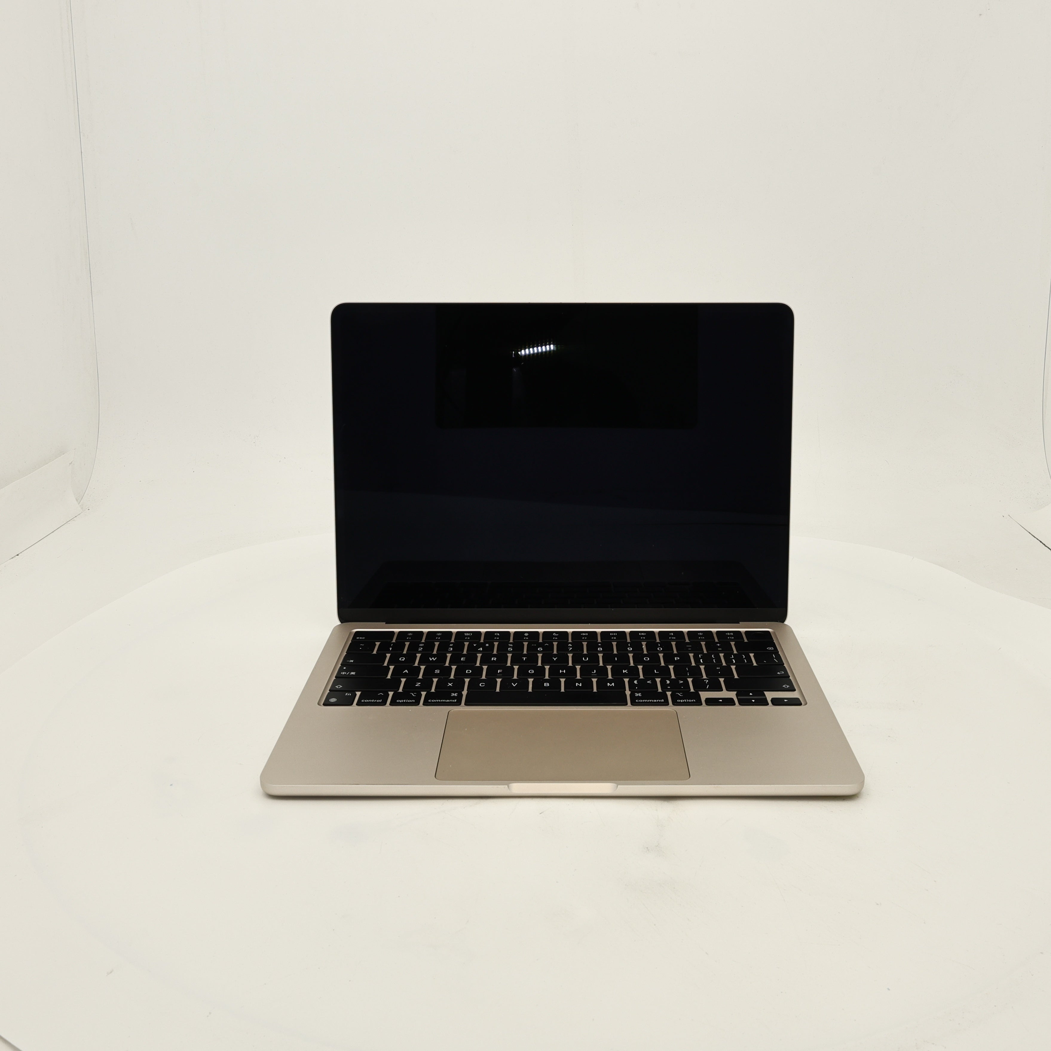 95新 Apple MacBook Air 22年 13寸 M2（8+8核） 8G RAM 256G SSD 銀色