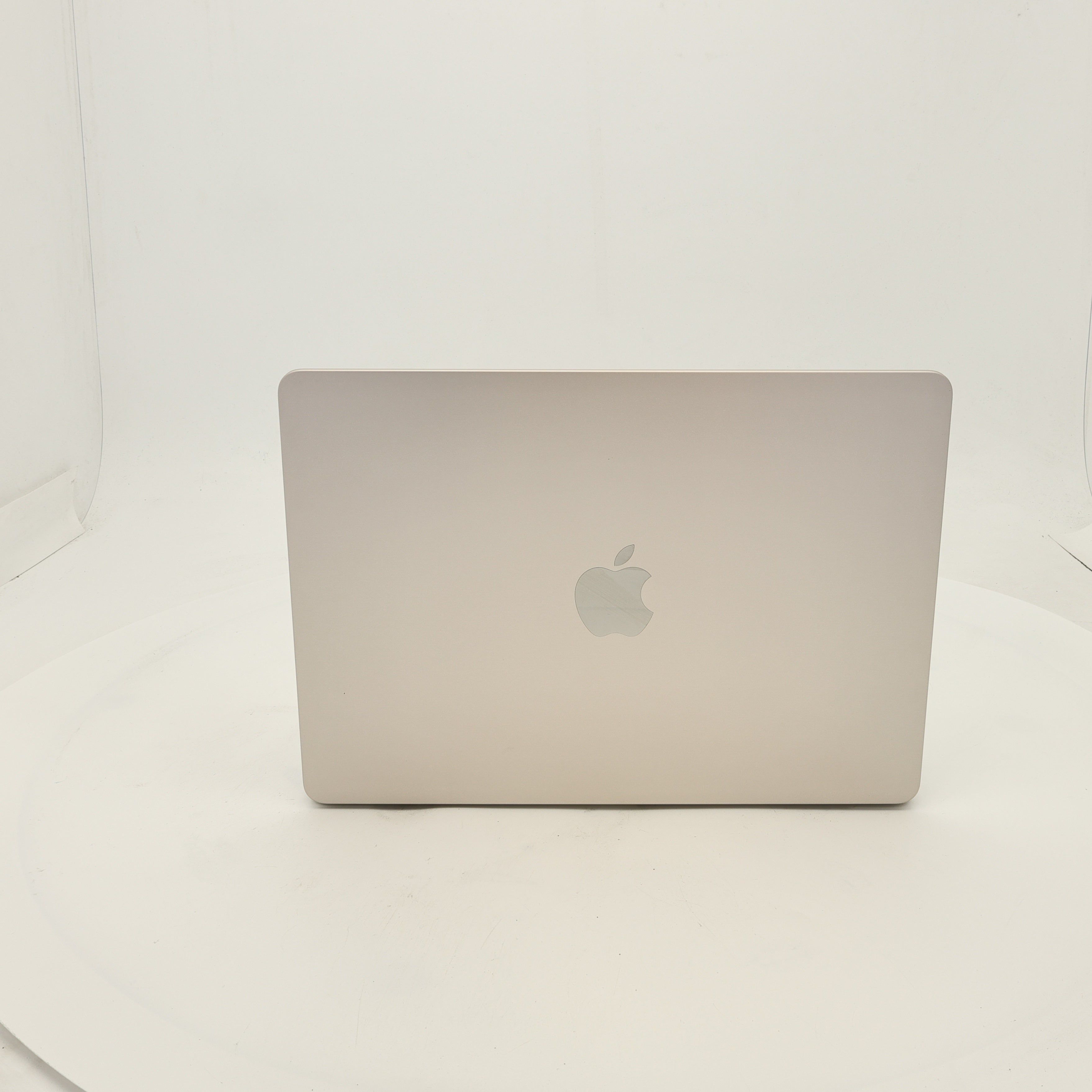 95新 Apple MacBook Air 22年 13寸 M2（8+8核） 8G RAM 256G SSD 銀色