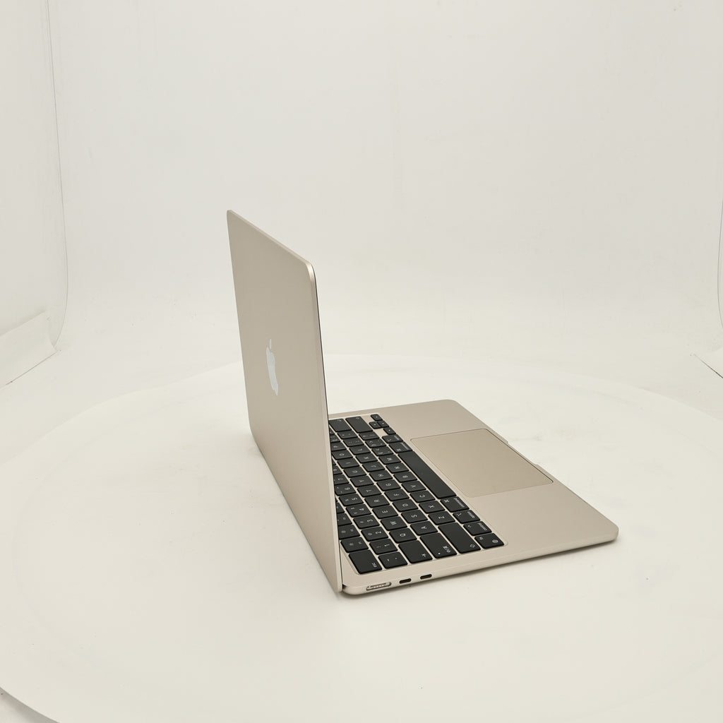 95新 Apple MacBook Air 22年 13寸 M2（8+8核） 8G RAM 256G SSD 銀色