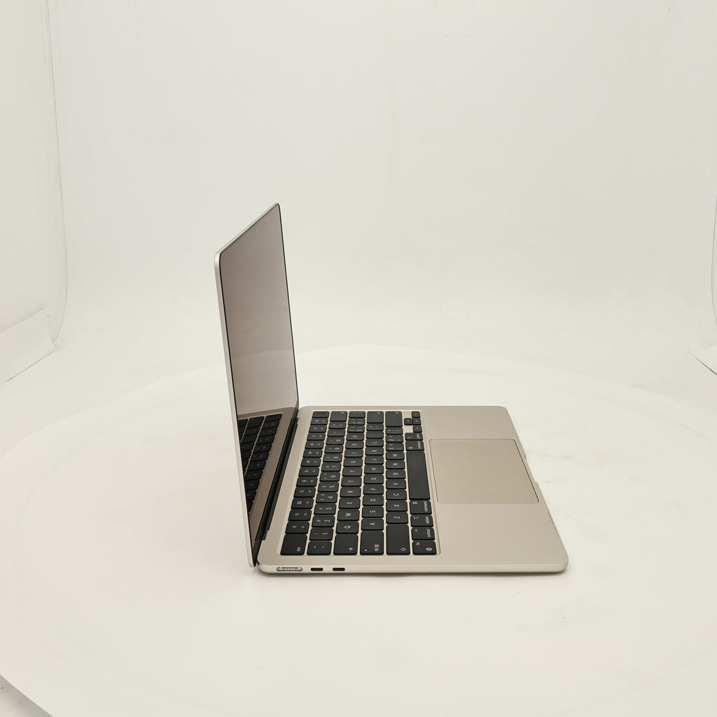 95新 Apple MacBook Air 22年 13寸 M2（8+8核） 8G RAM 256G SSD 銀色