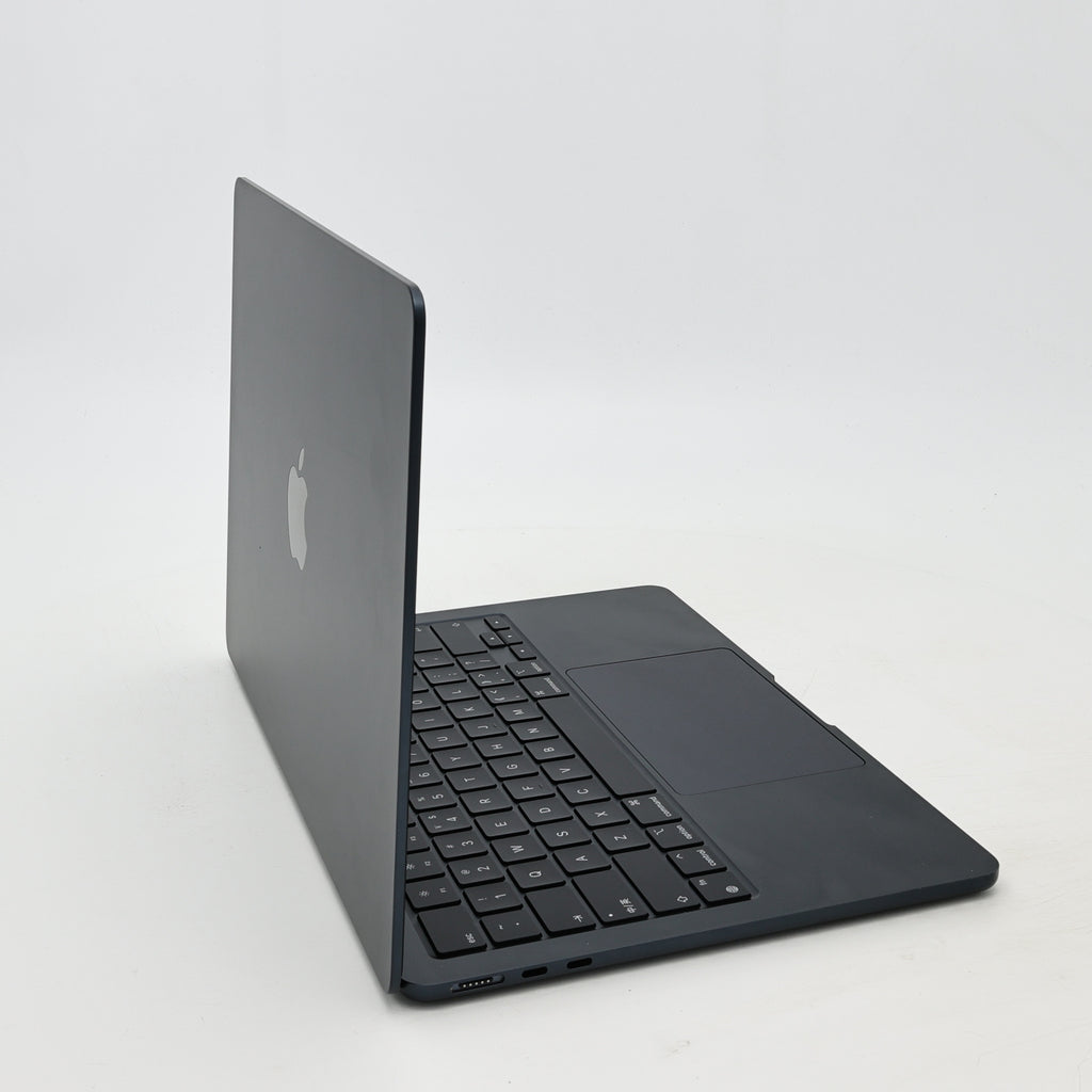 95新 Apple MacBook Air 22年 13寸 M2（8+8核） 16G RAM 256G SSD 午夜色