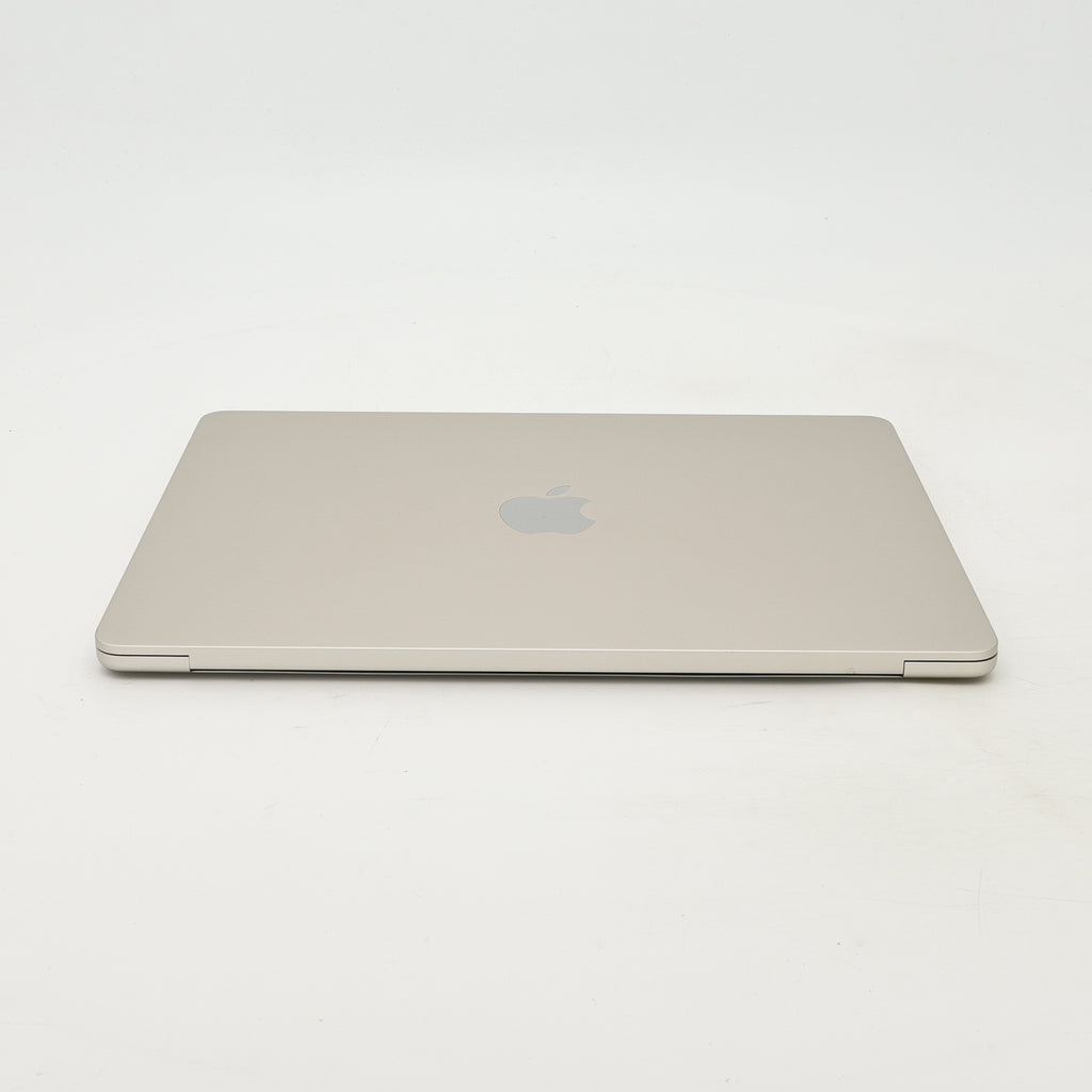 95新 Apple MacBook Air 22年 13寸 M2（8+8核） 8G RAM 256G SSD 星光色
