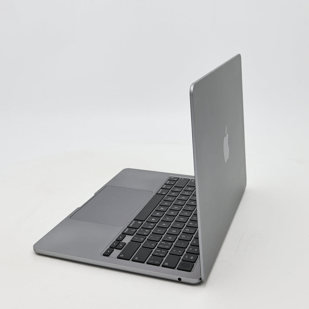 95新 Apple MacBook Air 22年 13寸 M2（8+8核） 8G RAM 256G SSD 深空灰色