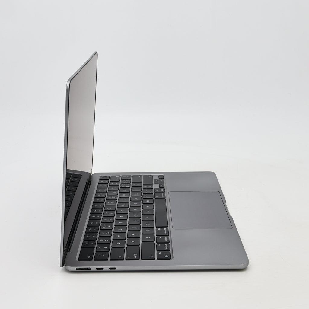 95新 Apple MacBook Air 22年 13寸 M2（8+8核） 8G RAM 256G SSD 深空灰色