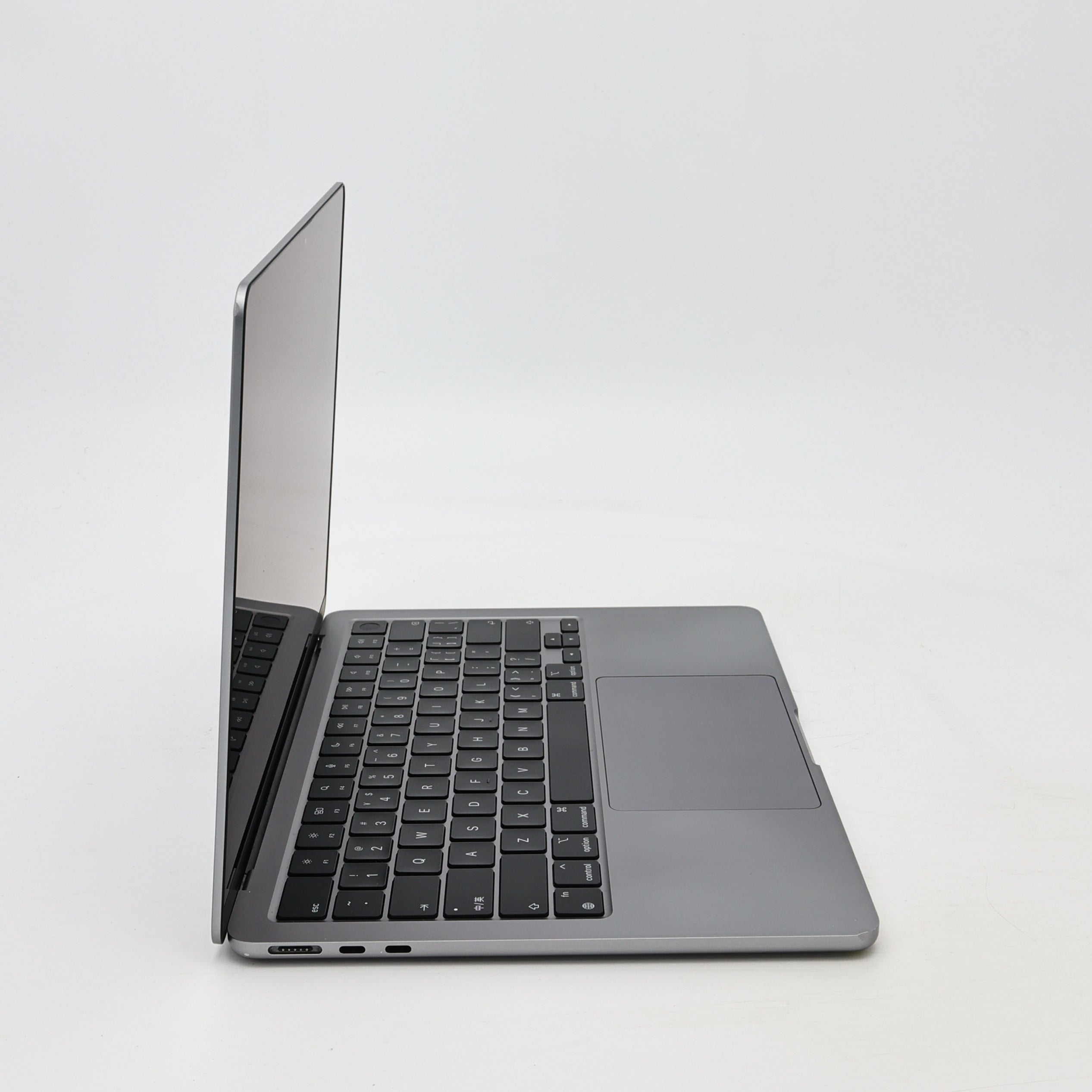 95新 Apple MacBook Air 22年 13寸 M2（8+8核） 8G RAM 256G SSD 深空灰色