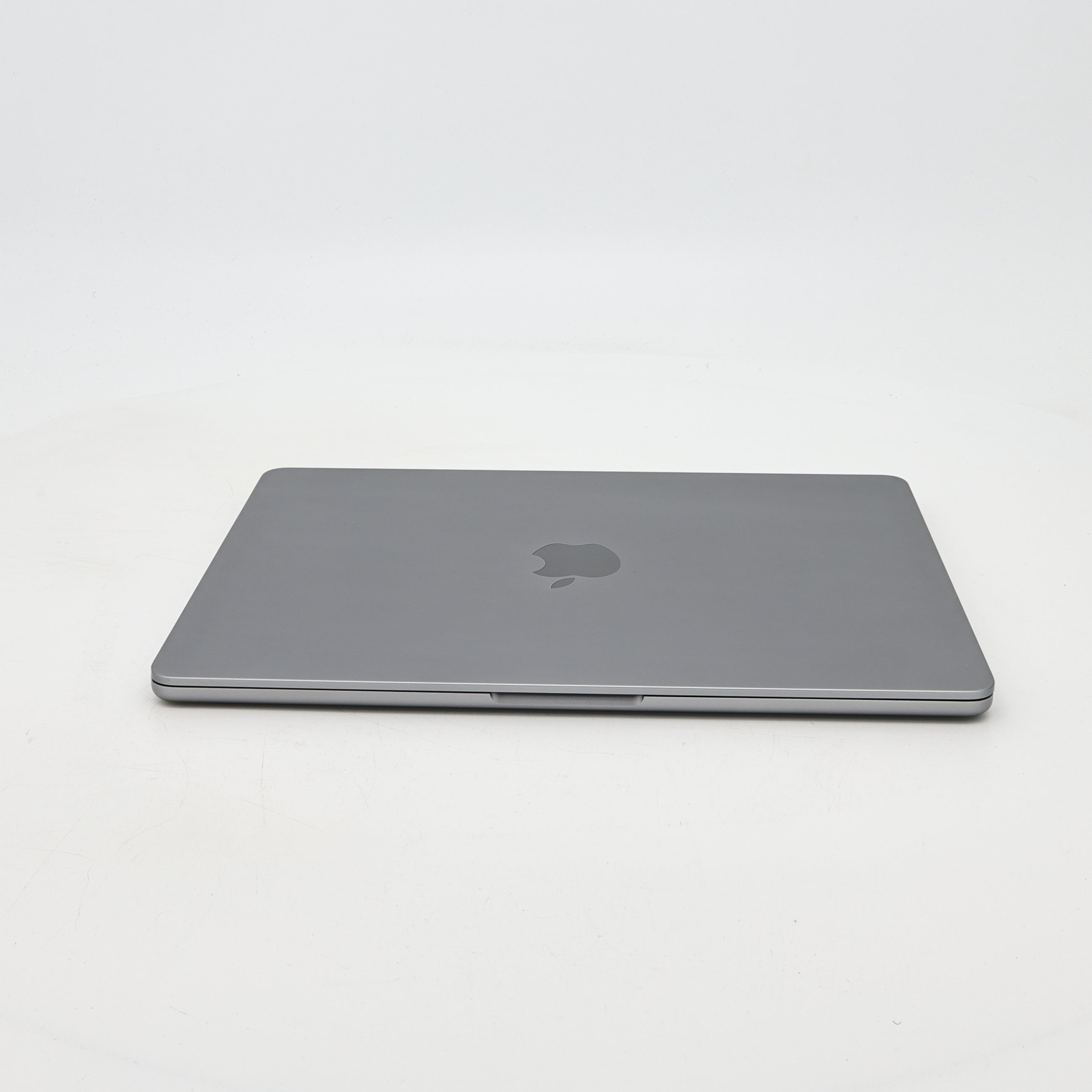 95新 Apple MacBook Air 22年 13寸 M2（8+8核） 8G RAM 256G SSD 深空灰色