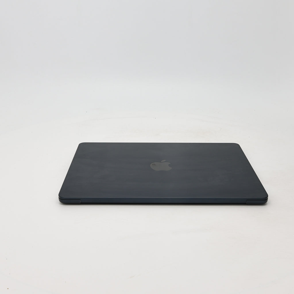 95新 Apple MacBook Air 22年 13寸 M2（8+10核） 8G RAM 512G SSD 午夜色