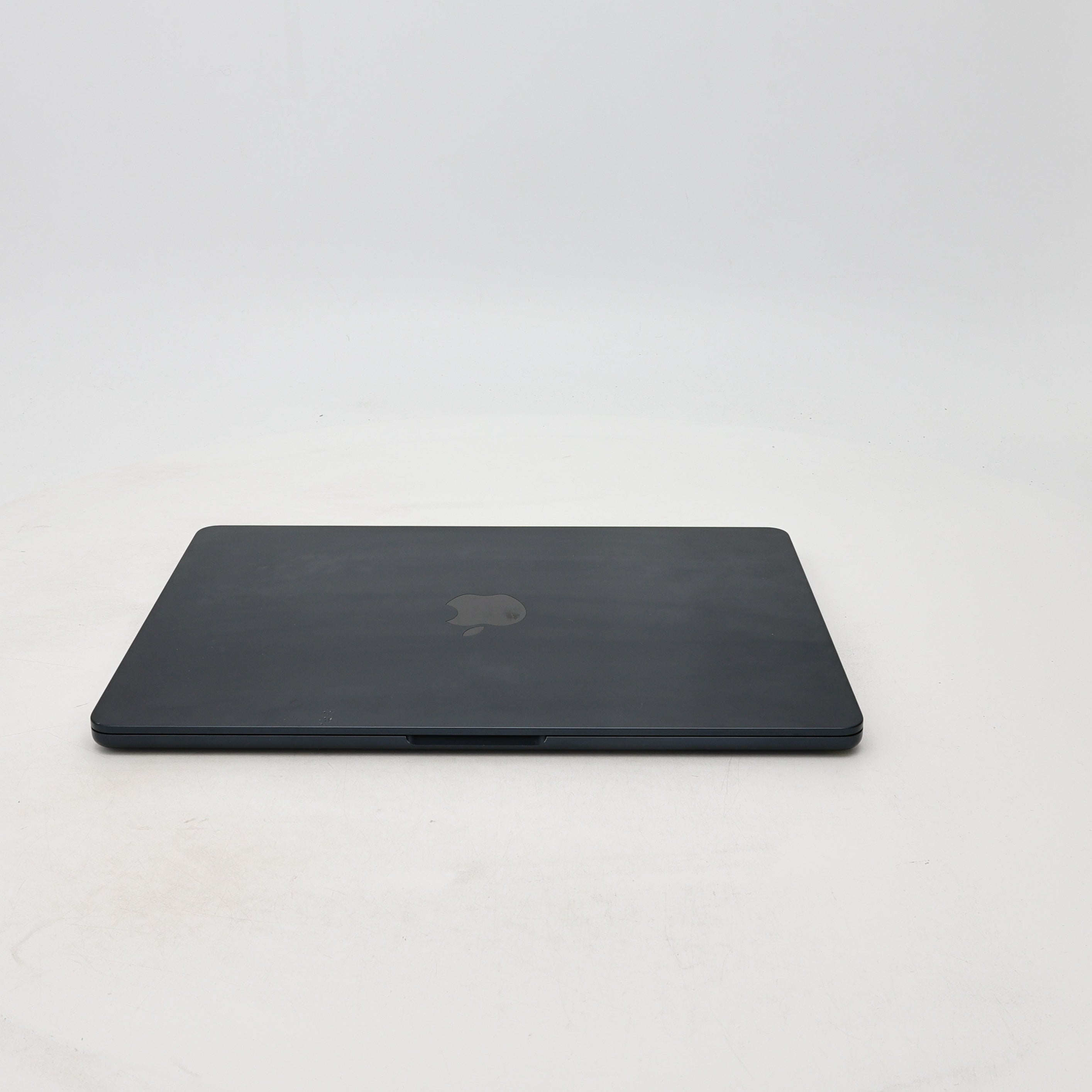 95新 Apple MacBook Air 22年 13寸 M2（8+10核） 8G RAM 512G SSD 午夜色