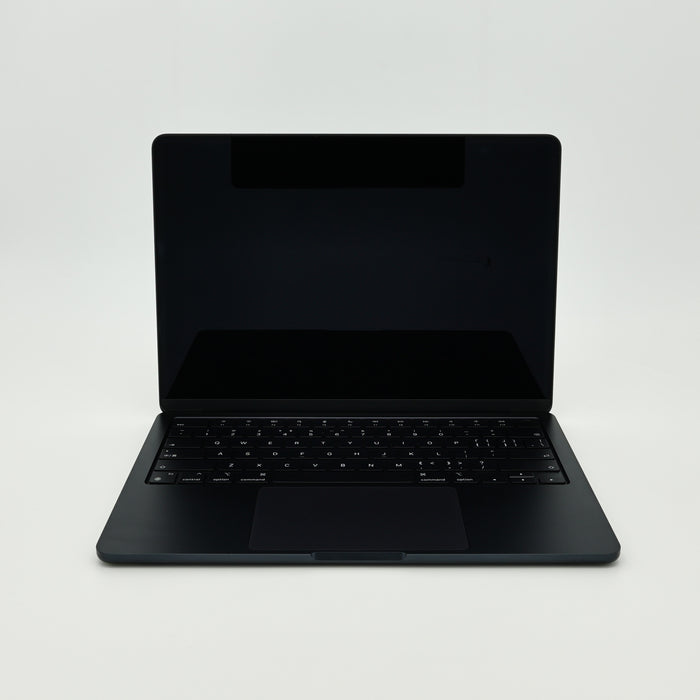 95新 Apple MacBook Air 22年 13寸 M2（8+8核） 8G RAM 256G SSD 午夜色