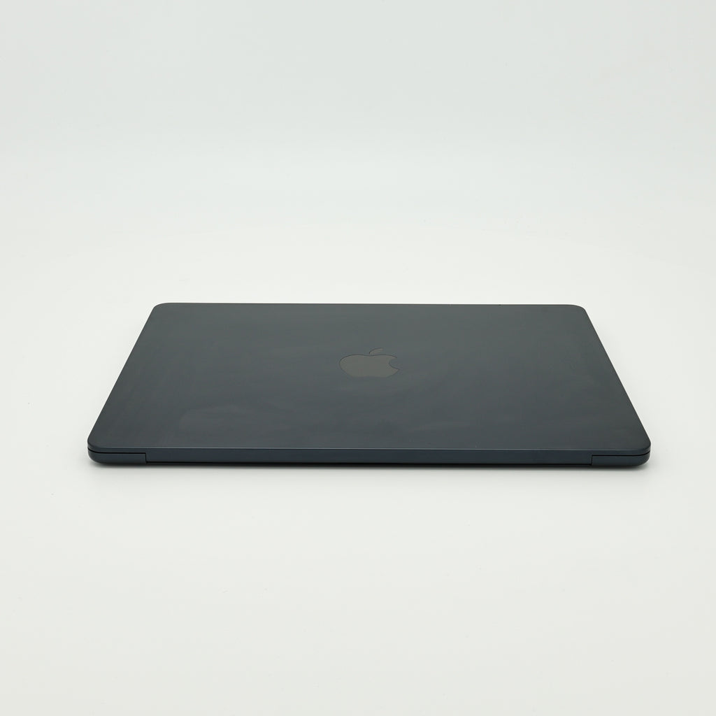 95新 Apple MacBook Air 22年 13寸 M2（8+8核） 8G RAM 256G SSD 午夜色