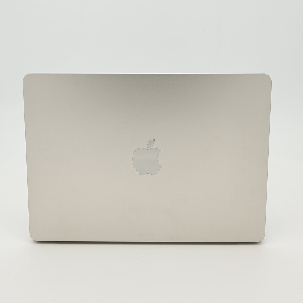 95新 Apple MacBook Air 22年 13寸 M2（8+8核） 8G RAM 256G SSD 星光色