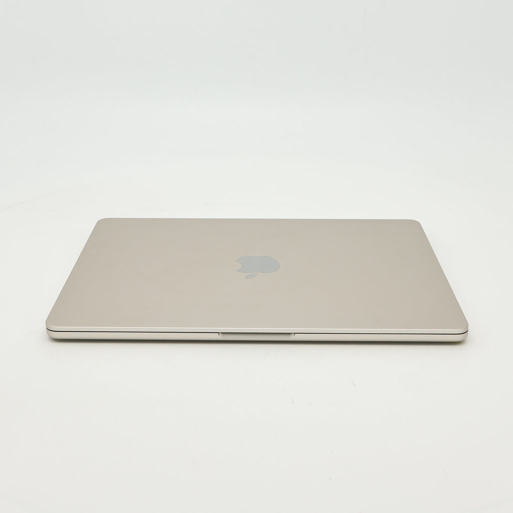 95新 Apple MacBook Air 22年 13寸 M2（8+8核） 8G RAM 256G SSD 星光色