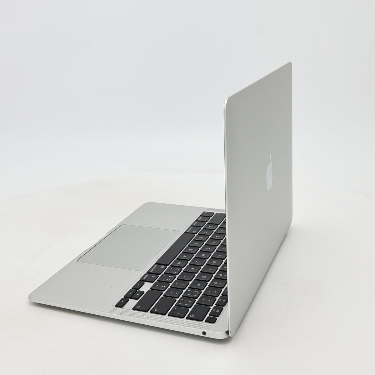 95新 Apple MacBook Air 20年 13寸 i5 1.1G 8G RAM 256G SSD 銀色