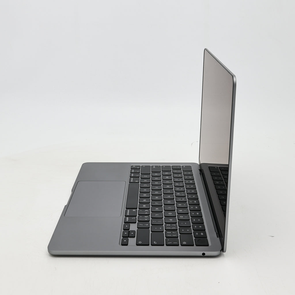 95新 Apple MacBook Air 24年 13寸 M3（8+8核） 8G RAM 256G SSD 深空灰色