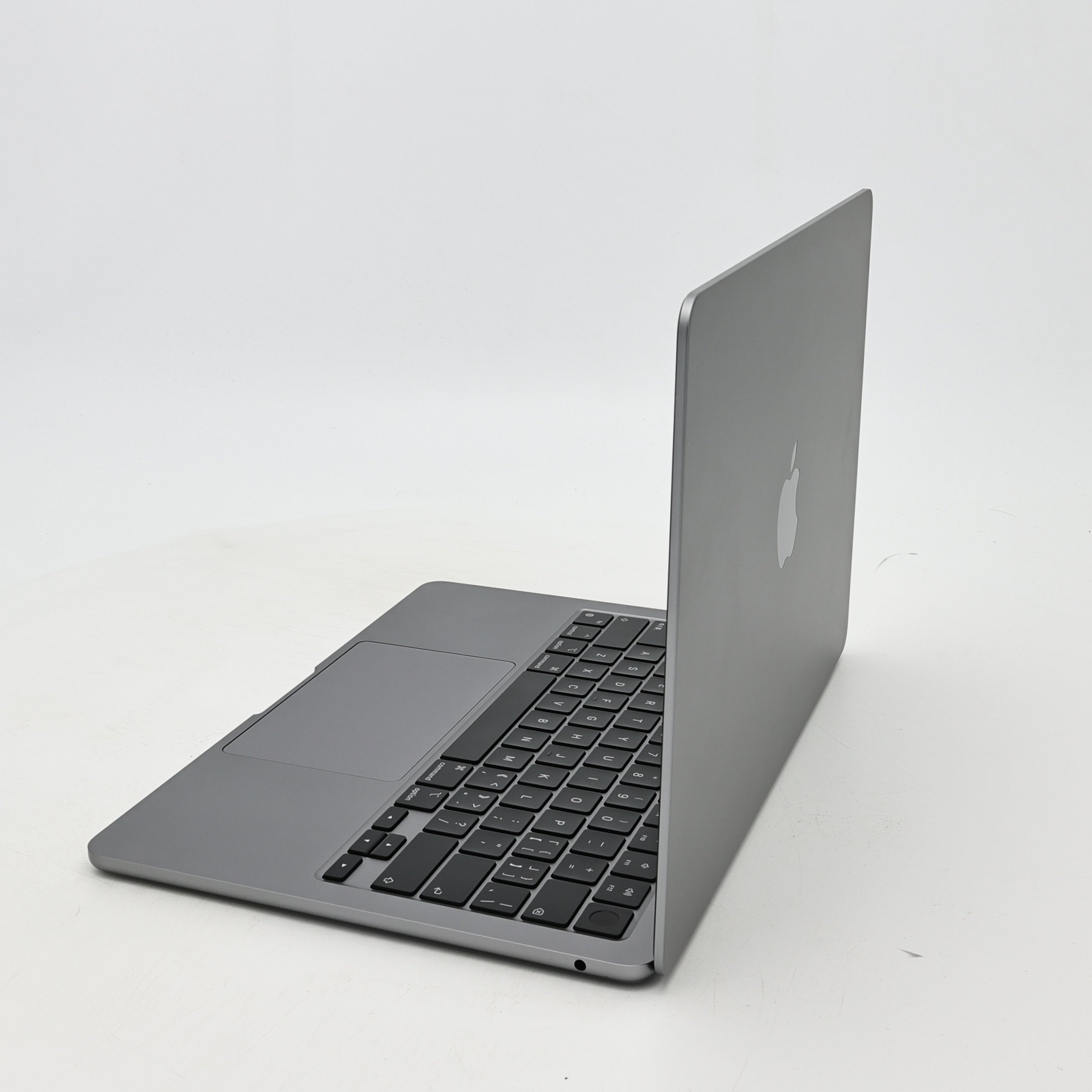 95新 Apple MacBook Air 24年 13寸 M3（8+8核） 8G RAM 256G SSD 深空灰色