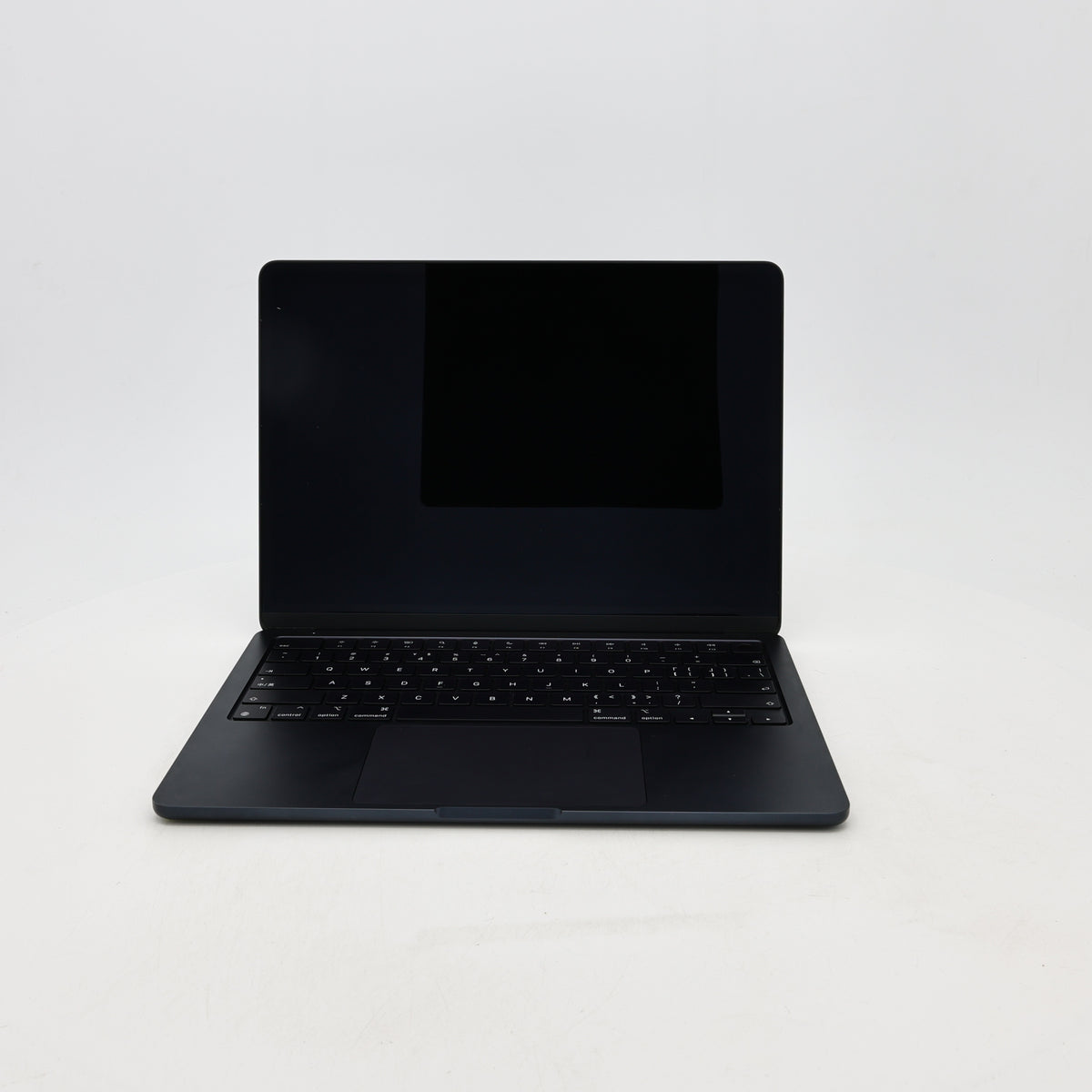 95新 Apple MacBook Air 22年 13寸 M2（8+8核） 8G RAM 256G SSD 午夜色