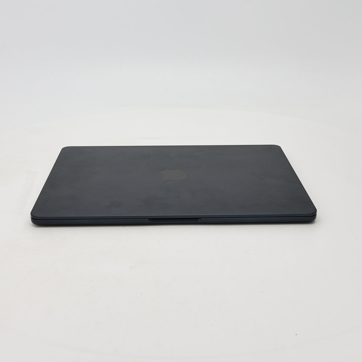 95新 Apple MacBook Air 22年 13寸 M2（8+8核） 8G RAM 256G SSD 午夜色