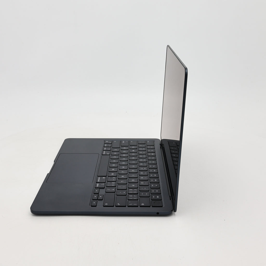 95新 Apple MacBook Air 22年 13寸 M2（8+8核） 8G RAM 256G SSD 午夜色
