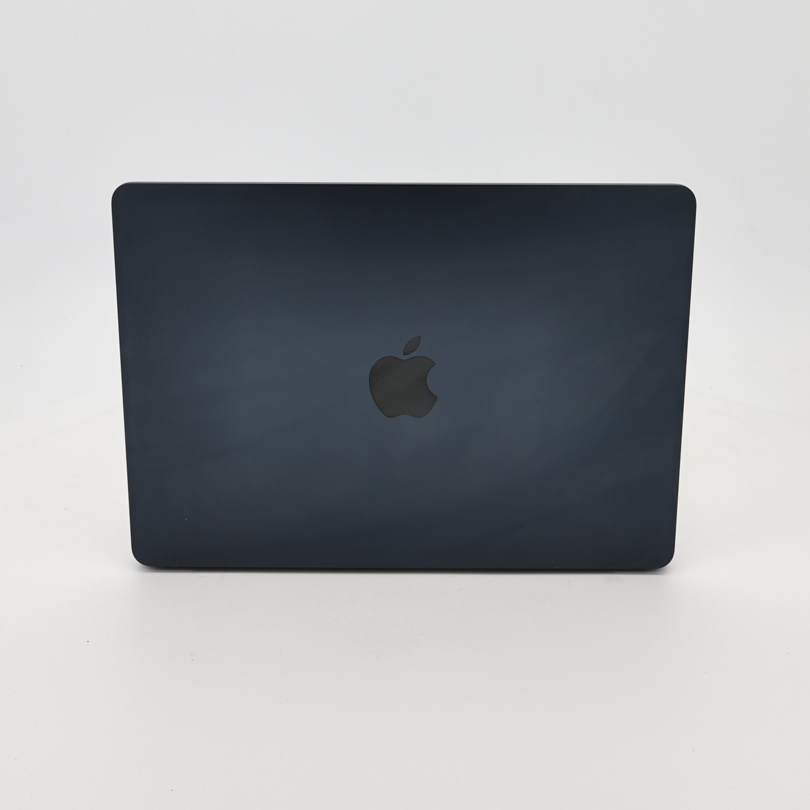95新 Apple MacBook Air 22年 13寸 M2（8+8核） 8G RAM 256G SSD 午夜色