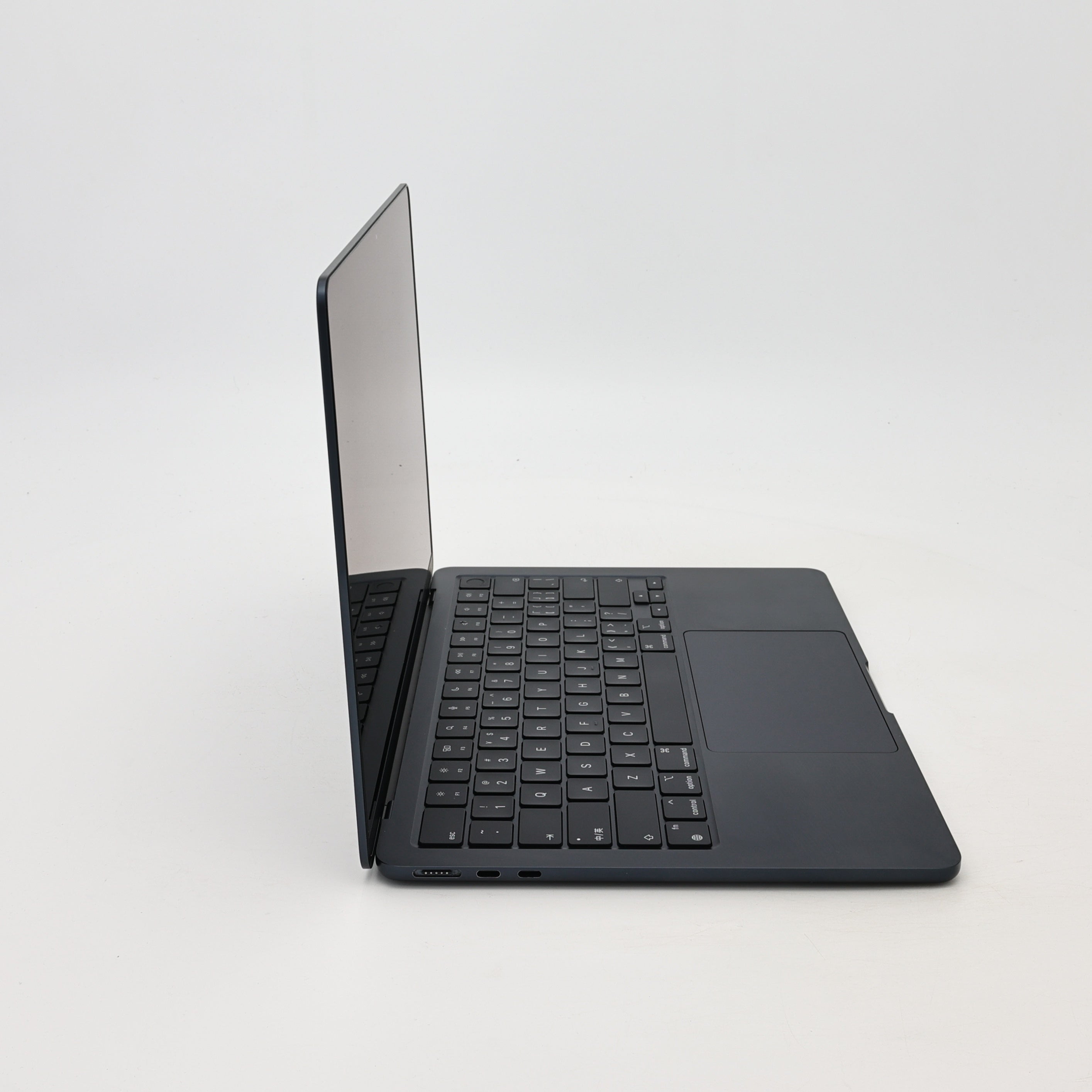 95新 Apple MacBook Air 22年 13寸 M2（8+8核） 8G RAM 256G SSD 午夜色