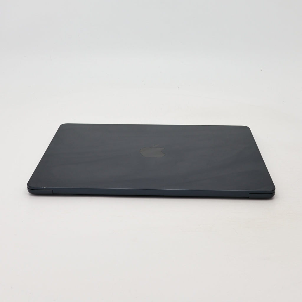 95新 Apple MacBook Air 22年 13寸 M2（8+8核） 8G RAM 256G SSD 午夜色