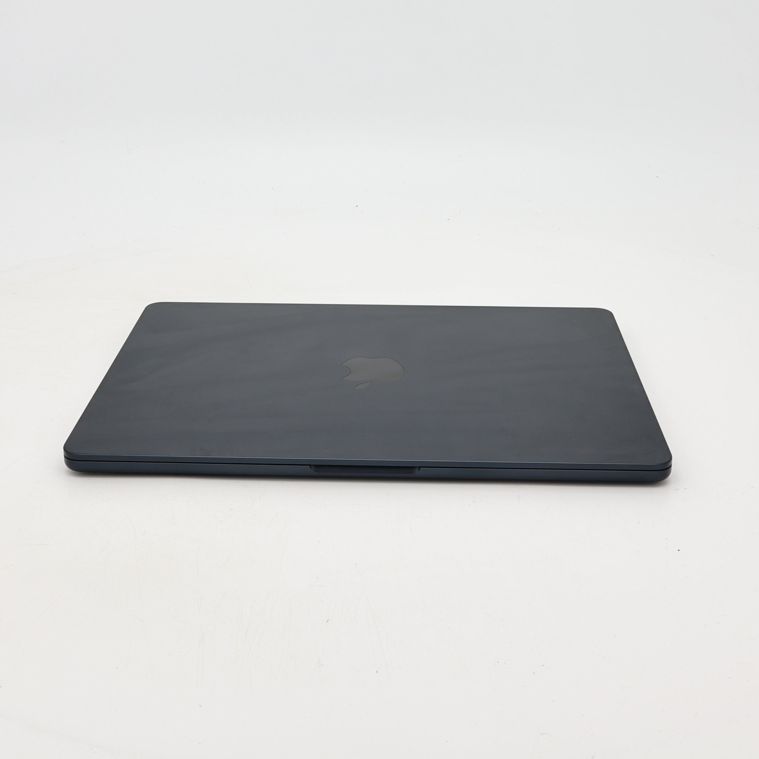 95新 Apple MacBook Air 22年 13寸 M2（8+8核） 8G RAM 256G SSD 午夜色