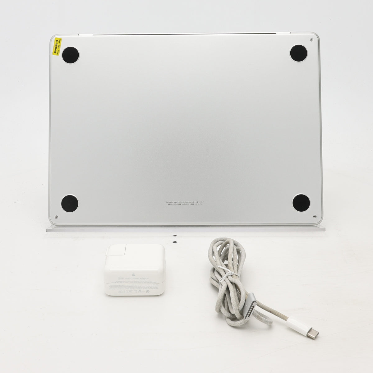95新 Apple MacBook Air 22年 13寸 M2（8+8核） 8G RAM 256G SSD 銀色