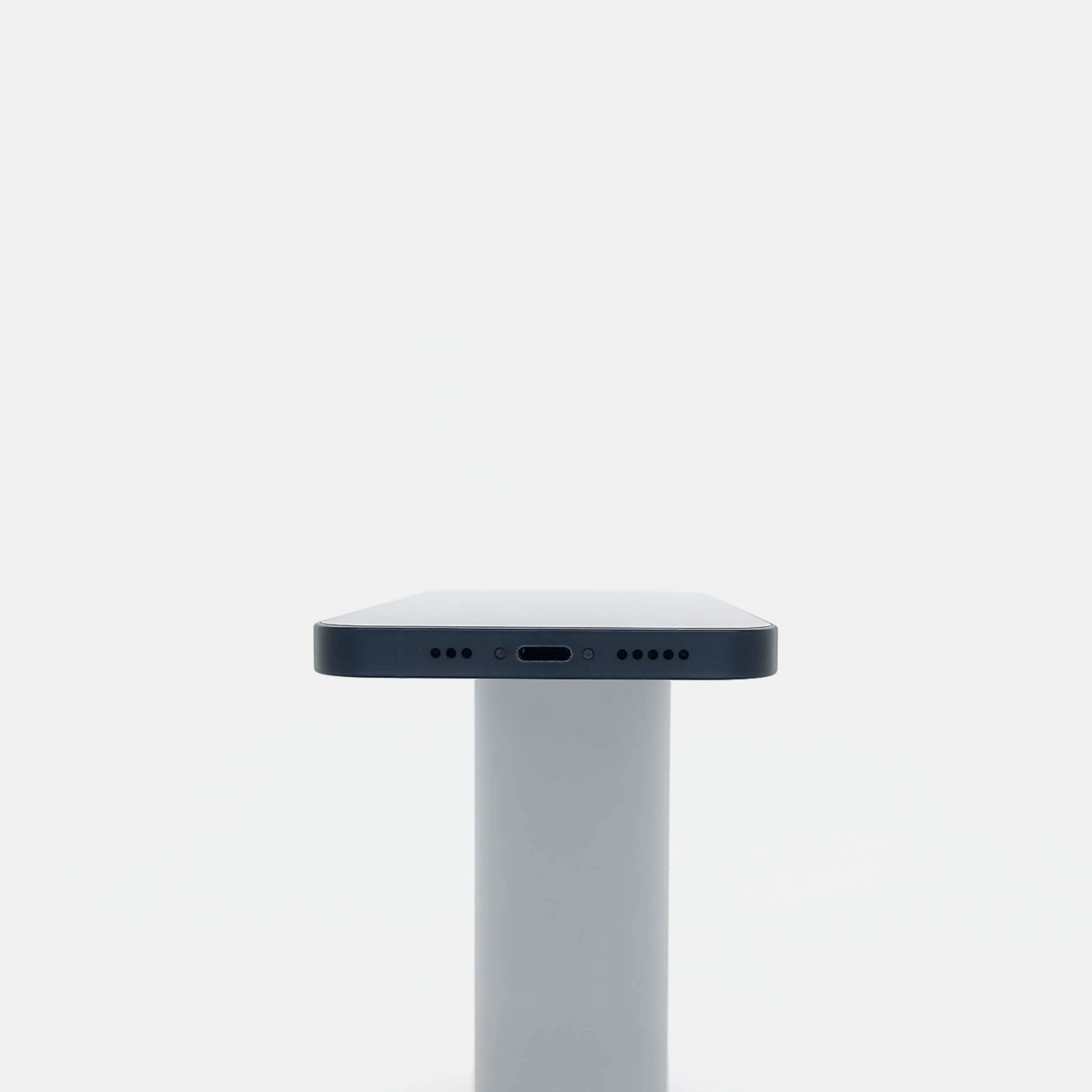95新 Apple iPhone 13 256G 午夜色 中國大陸版