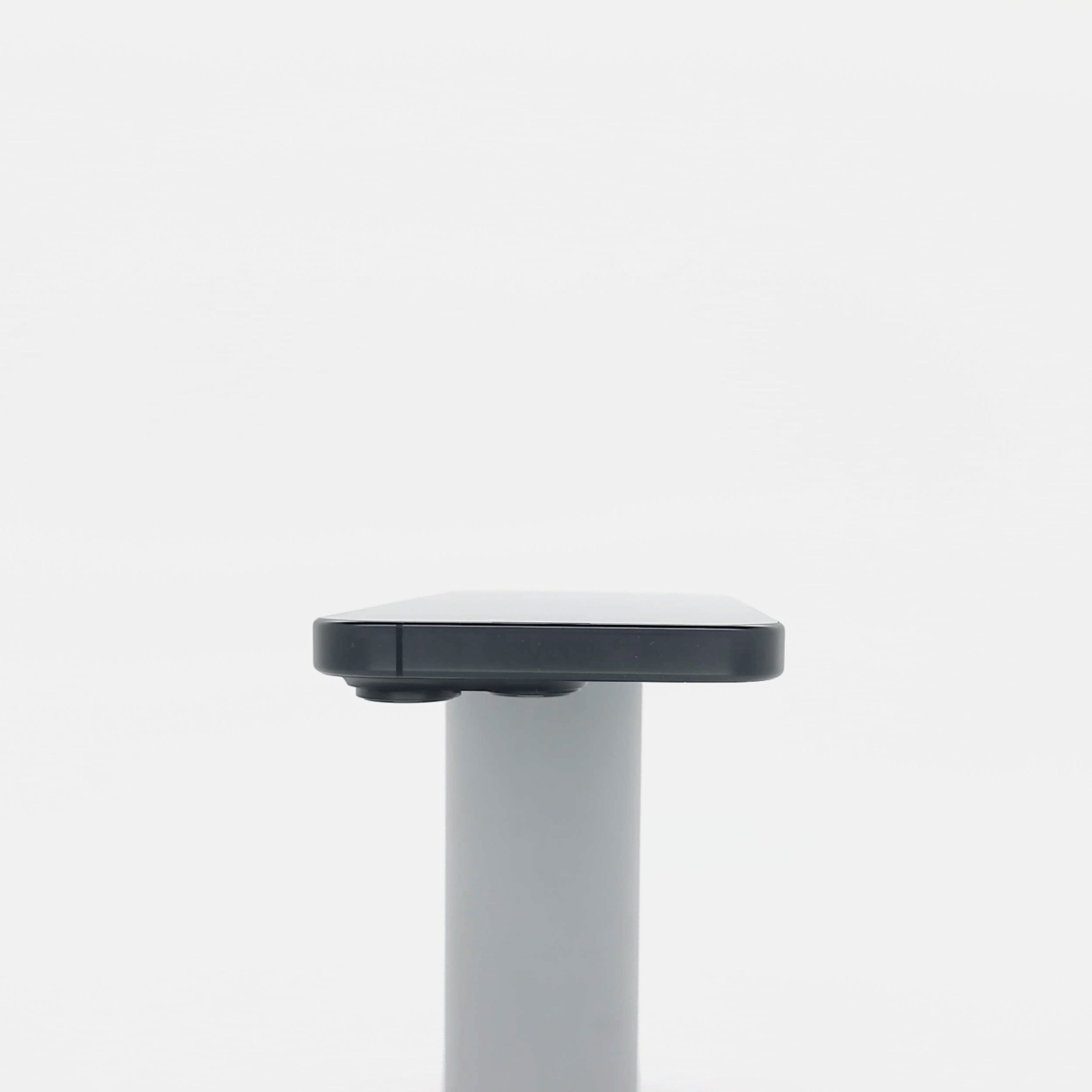 95新 Apple iPhone 16 Pro 128G 黑色鈦金屬 中國大陸版