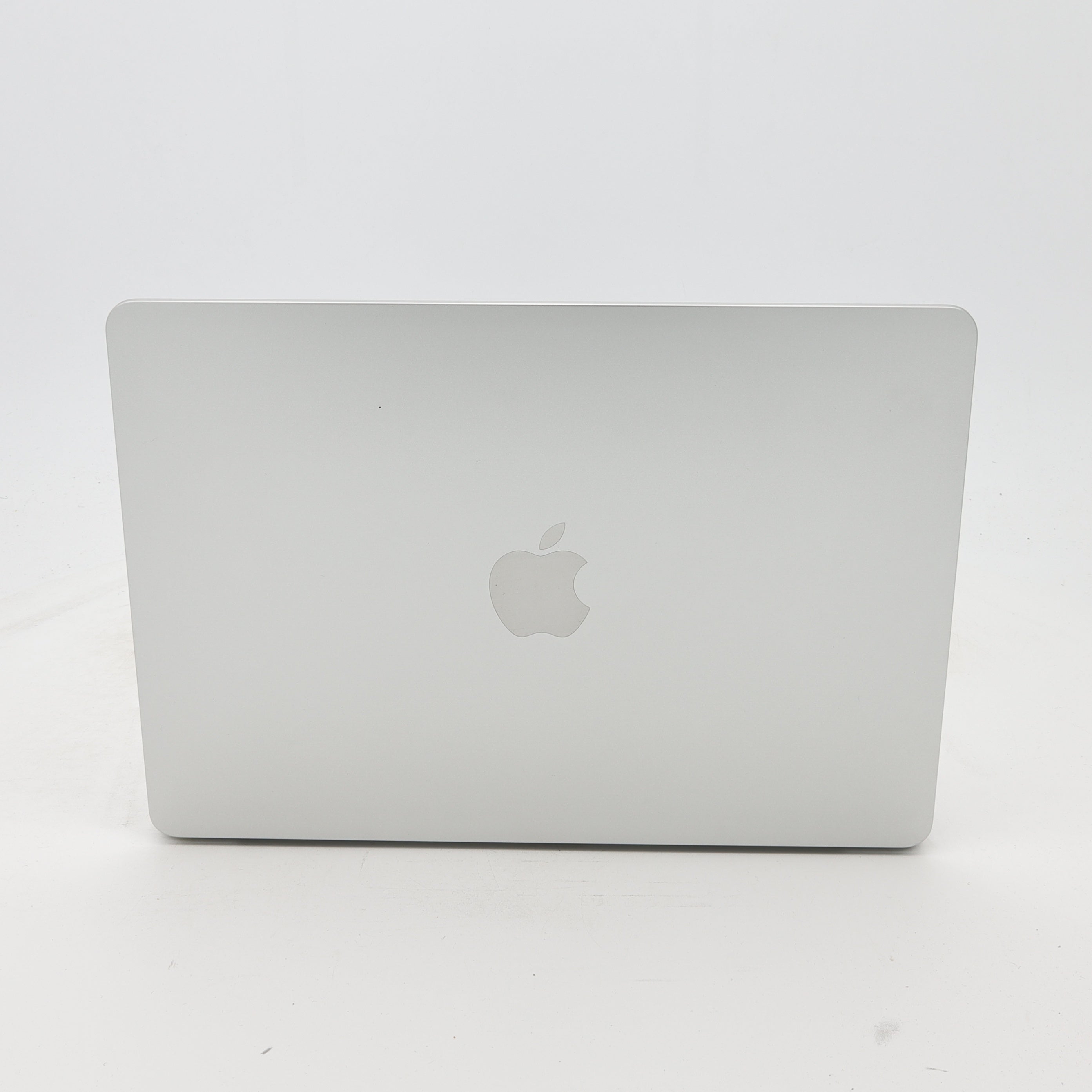 95新 Apple MacBook Air 22年 13寸 M2（8+10核） 8G RAM 512G SSD 銀色
