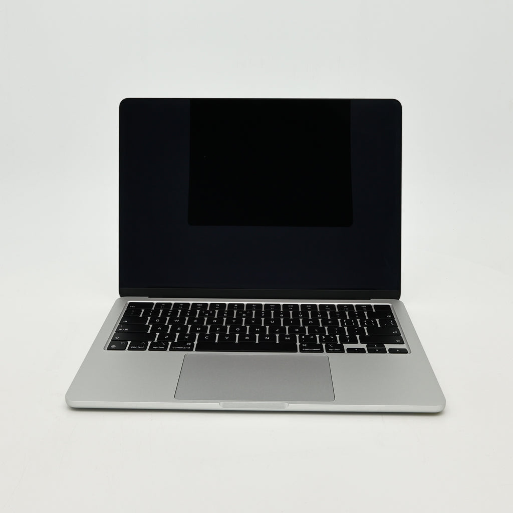 95新 Apple MacBook Air 22年 13寸 M2（8+8核） 8G RAM 256G SSD 銀色