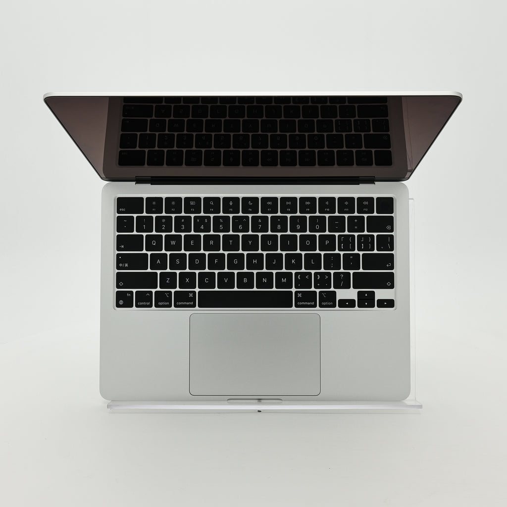 95新 Apple MacBook Air 22年 13寸 M2（8+8核） 8G RAM 256G SSD 銀色