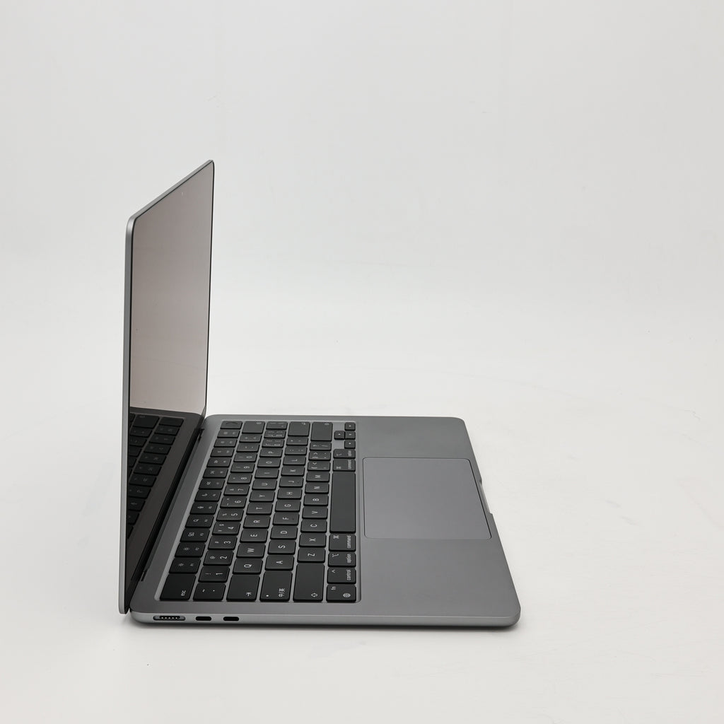 99新 Apple MacBook Air 22年 13寸 M2（8+10核） 8G RAM 512G SSD 深空灰色